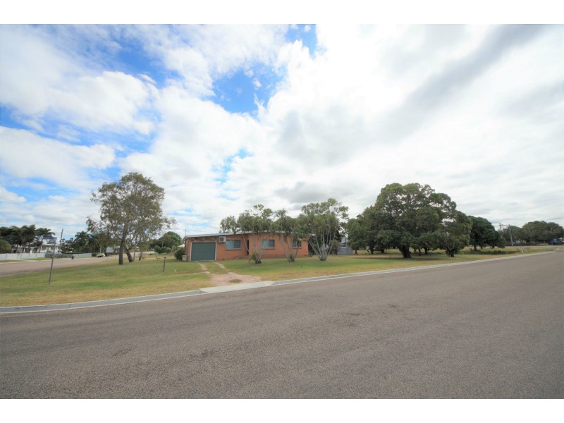 70-74 Sixth Street, Home Hill QLD 4806