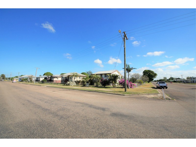 54 First Street, Home Hill QLD 4806