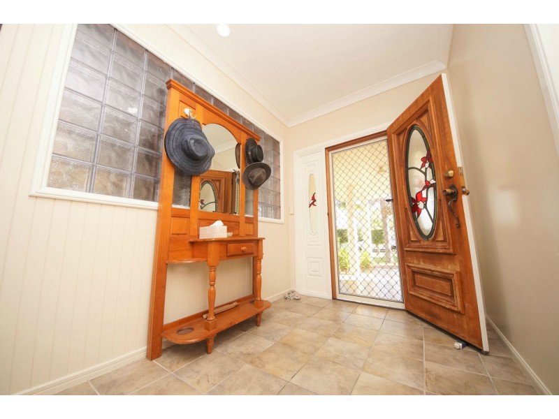 36 Laurence Crescent, Ayr QLD 4807