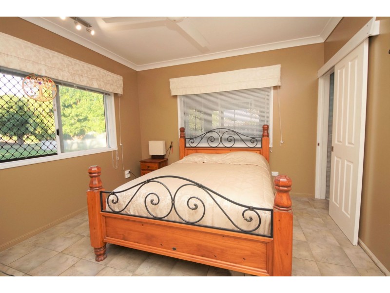 36 Laurence Crescent, Ayr QLD 4807