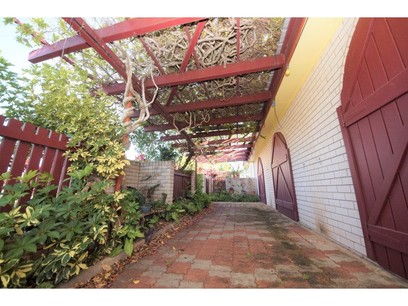 1 McIntyre Street, Ayr QLD 4807