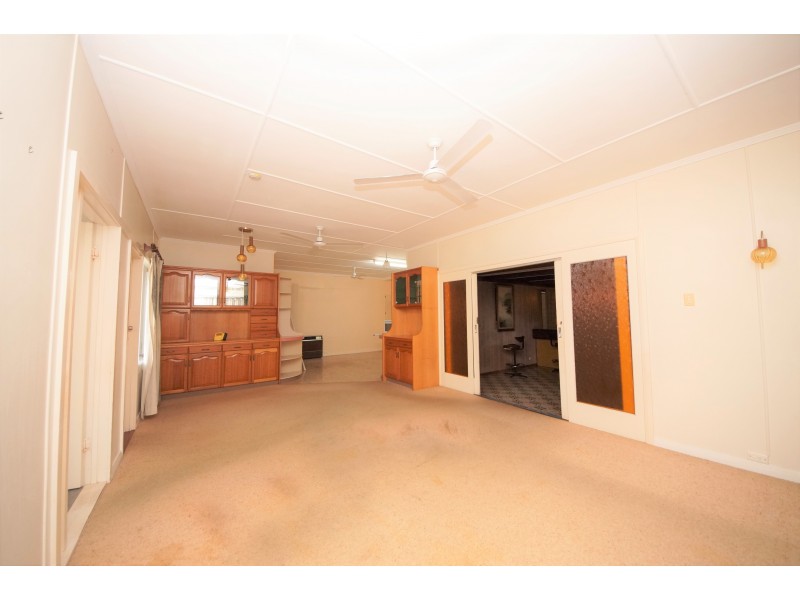 1 McIntyre Street, Ayr QLD 4807