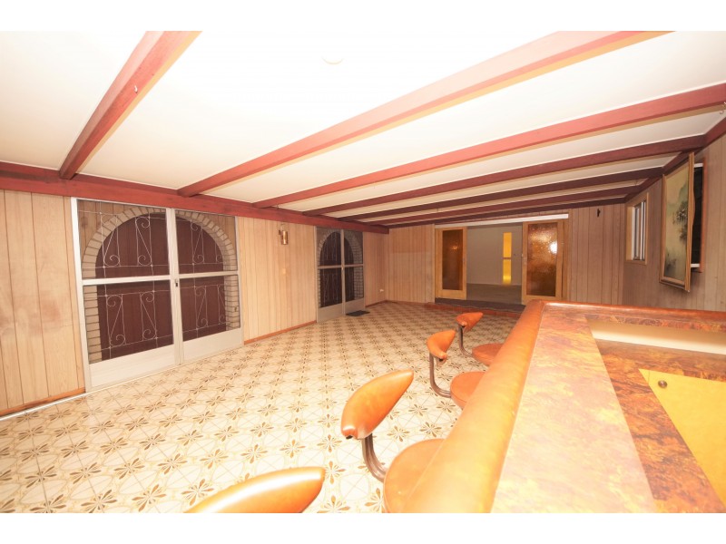 1 McIntyre Street, Ayr QLD 4807