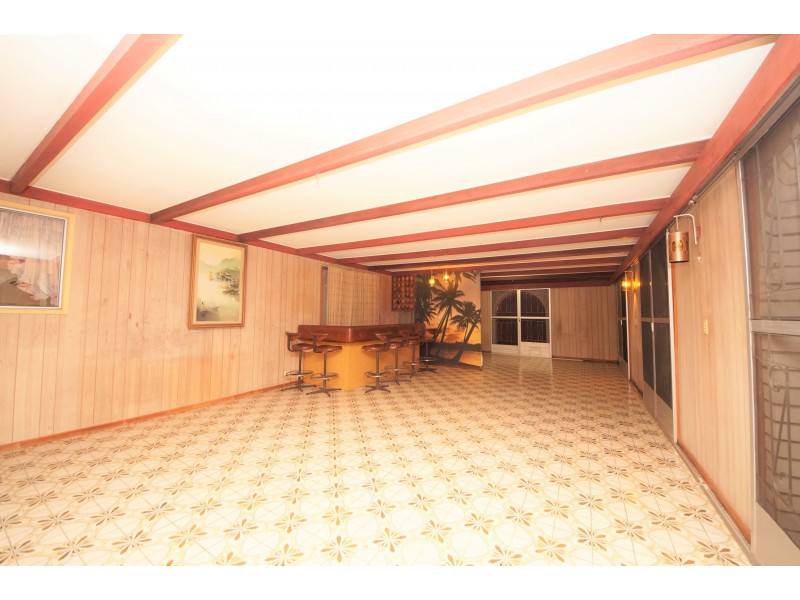 1 McIntyre Street, Ayr QLD 4807