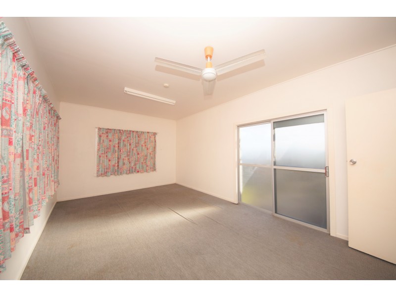 1 McIntyre Street, Ayr QLD 4807