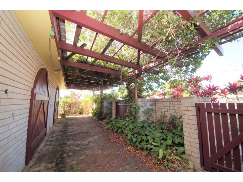 1 McIntyre Street, Ayr QLD 4807