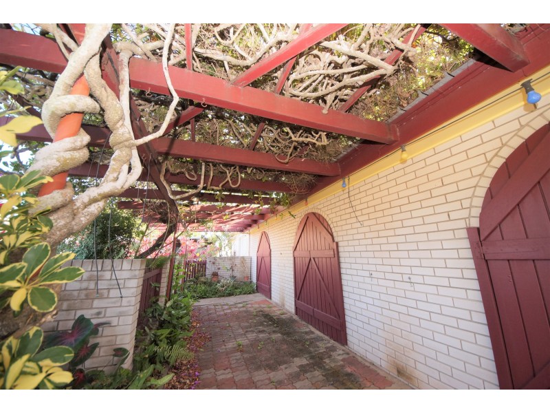 1 McIntyre Street, Ayr QLD 4807