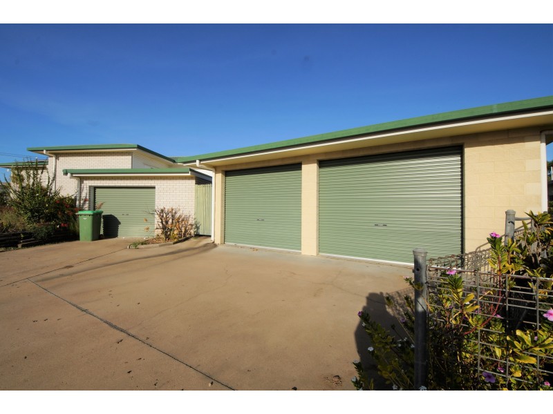 1 McIntyre Street, Ayr QLD 4807