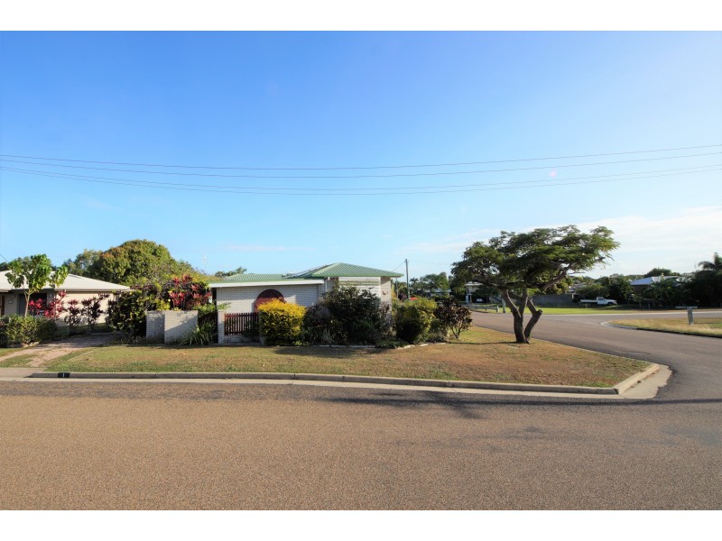 1 McIntyre Street, Ayr QLD 4807