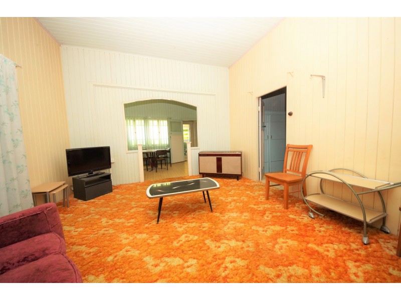 10 Tenth Street, Home Hill QLD 4806