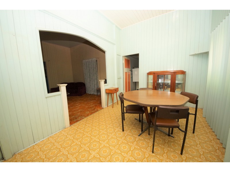 10 Tenth Street, Home Hill QLD 4806