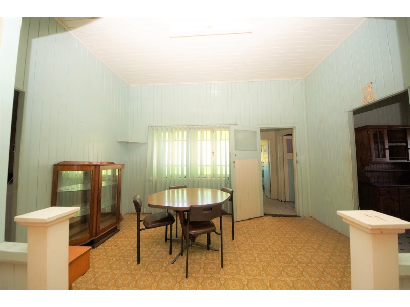 10 Tenth Street, Home Hill QLD 4806