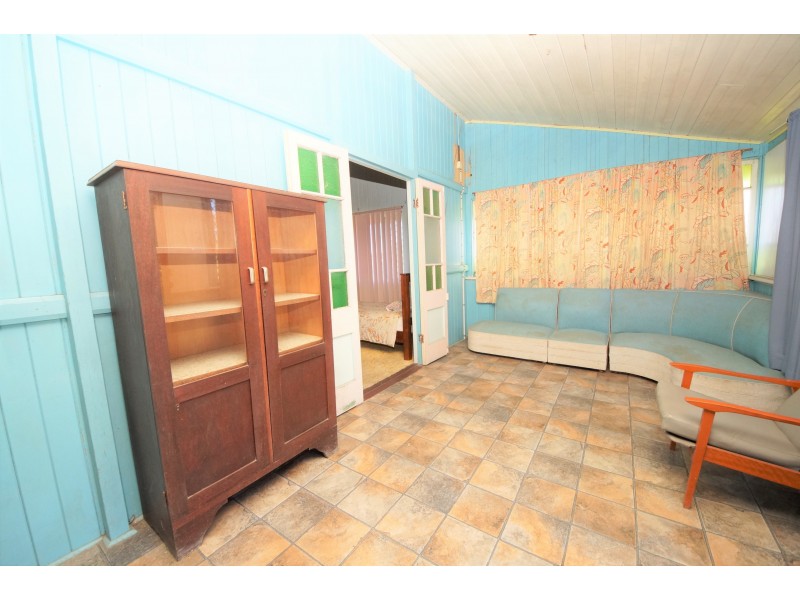 10 Tenth Street, Home Hill QLD 4806