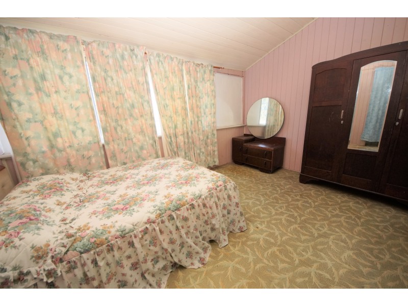 10 Tenth Street, Home Hill QLD 4806