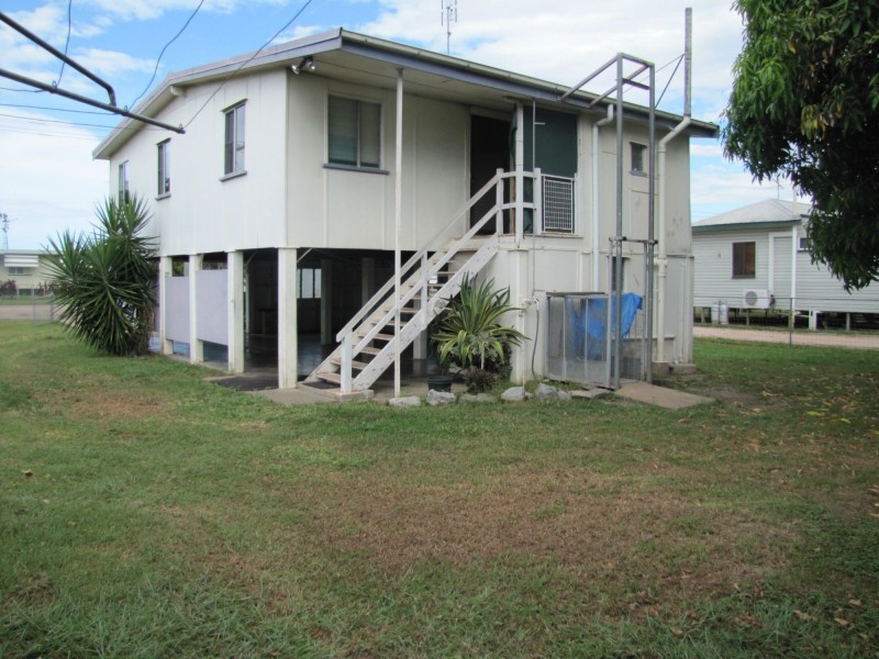 24 Tenth Avenue, Home Hill QLD 4806
