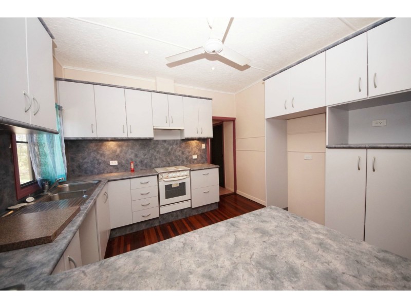 60 Third Avenue, Home Hill QLD 4806