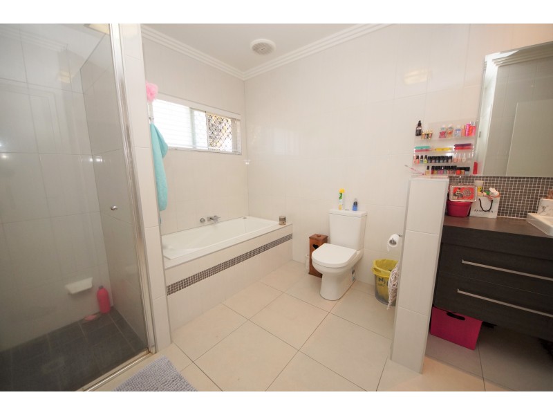 145 Burstall Rd, Ayr QLD 4807