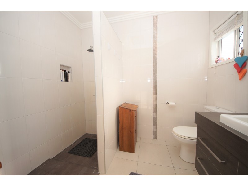 145 Burstall Rd, Ayr QLD 4807