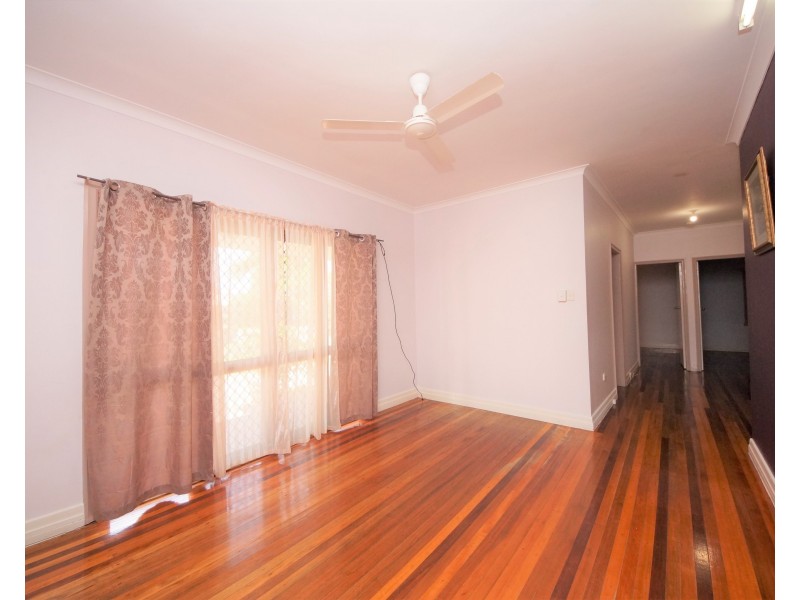 25 Gibson St, Ayr QLD 4807