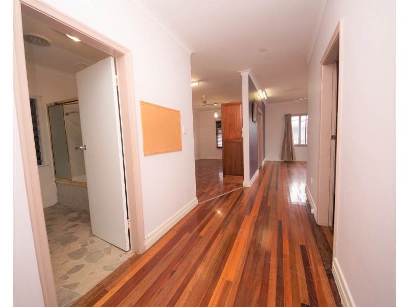 25 Gibson St, Ayr QLD 4807