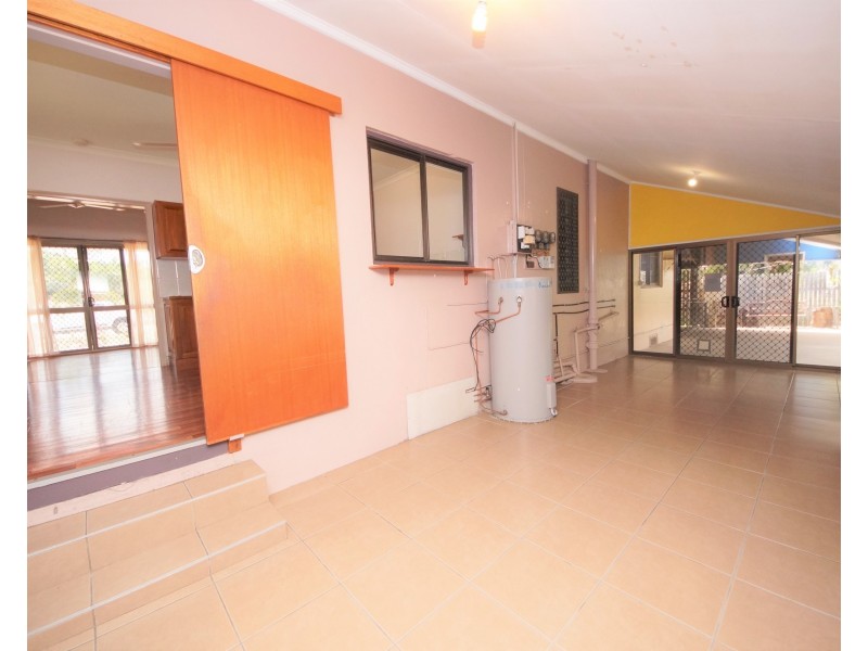 25 Gibson St, Ayr QLD 4807