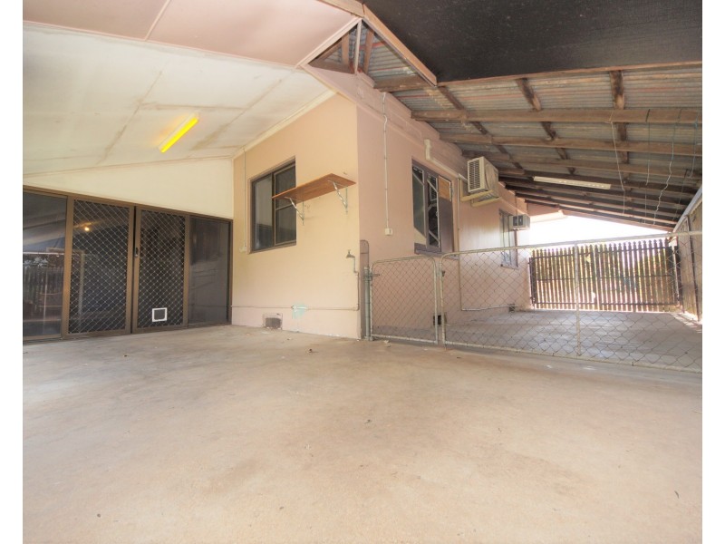 25 Gibson St, Ayr QLD 4807