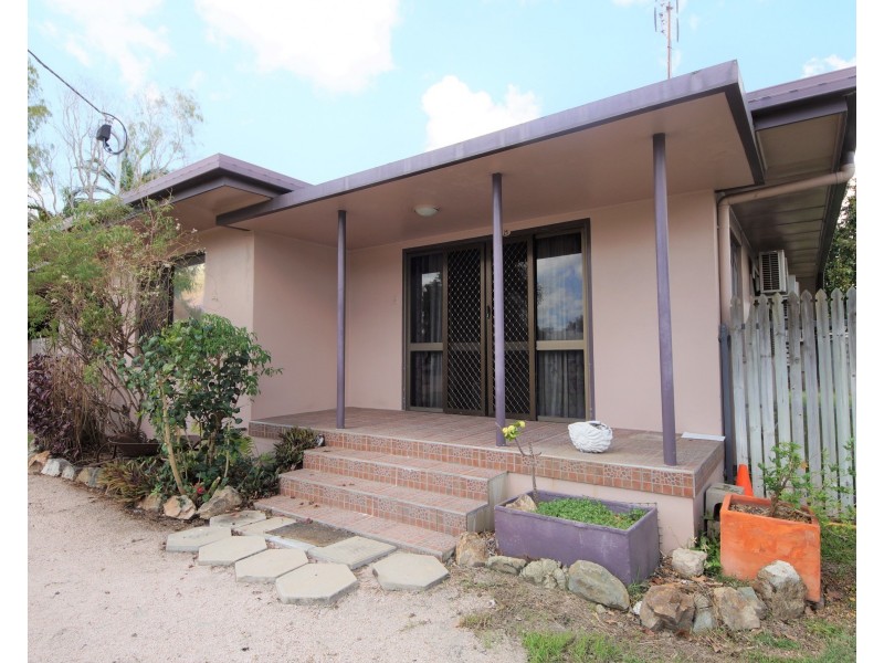 25 Gibson St, Ayr QLD 4807