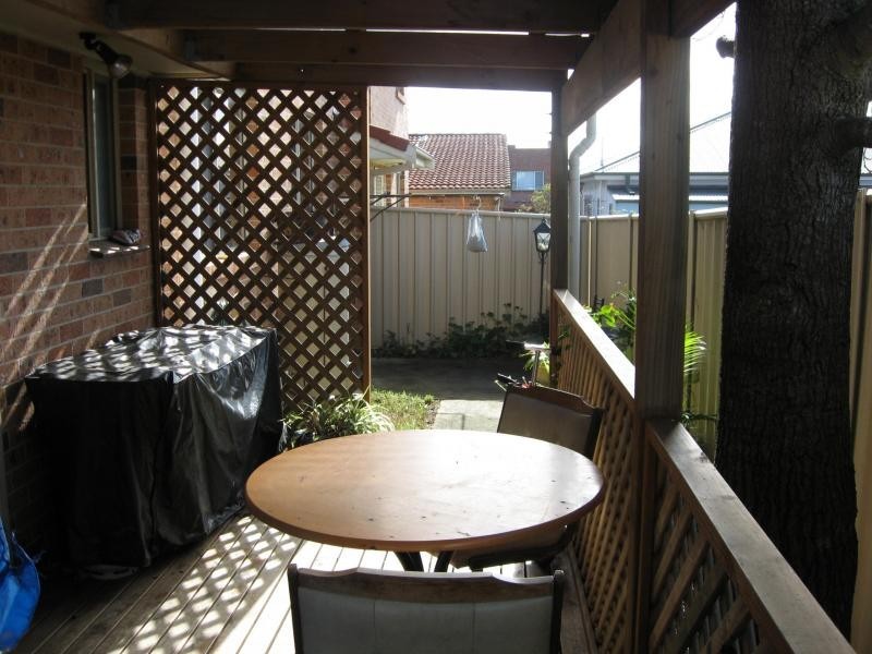 1/6 Stanley Street, Lake Illawarra NSW 2528