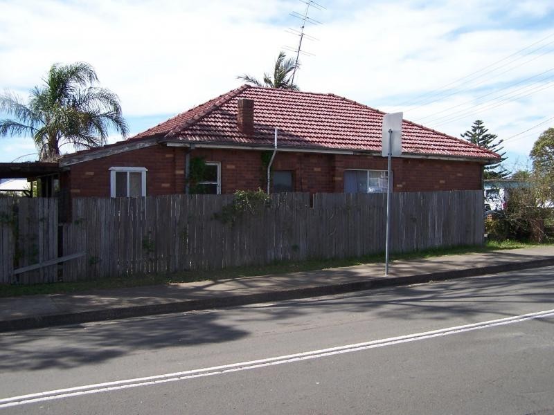 236 Princes Highway, Dapto NSW 2530