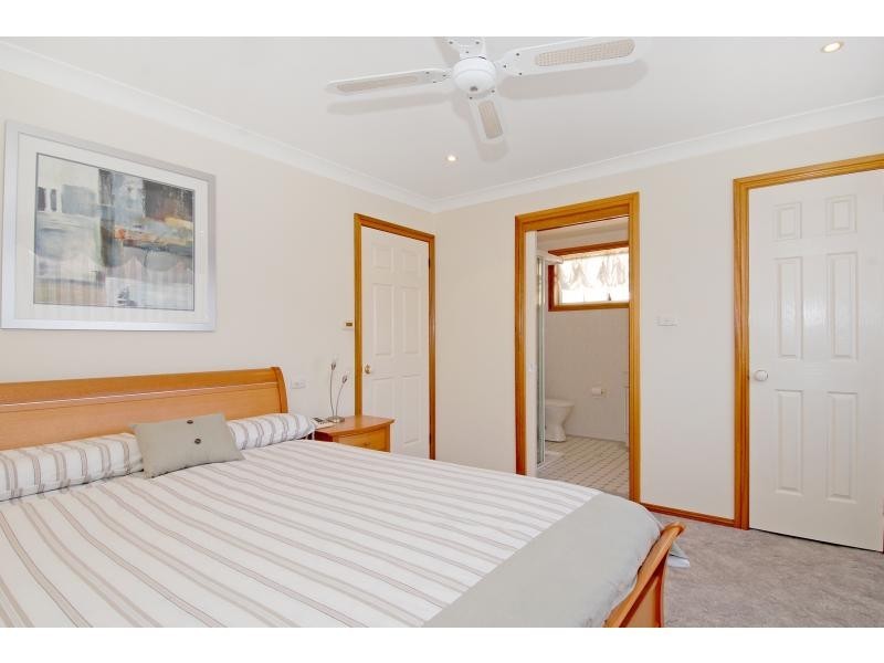 9 Sheringa Grove, Cordeaux Heights NSW 2526