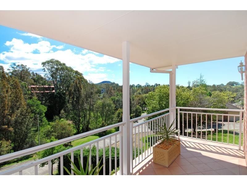 9 Sheringa Grove, Cordeaux Heights NSW 2526