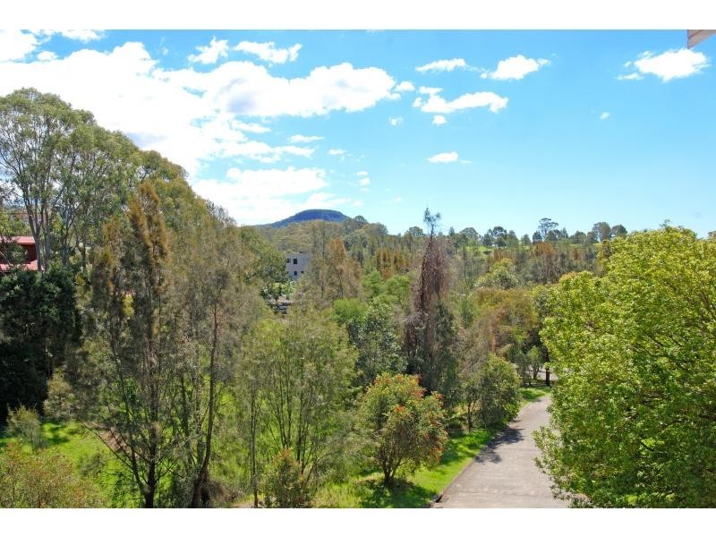 9 Sheringa Grove, Cordeaux Heights NSW 2526