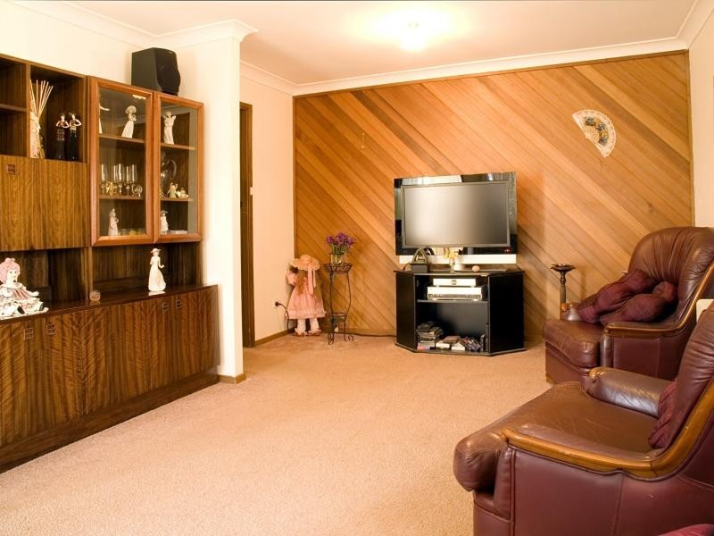 18 ODonnell Drive, Figtree NSW 2525