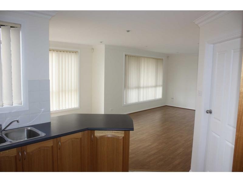 Unit 6/8 Mackie Street, Coniston NSW 2500
