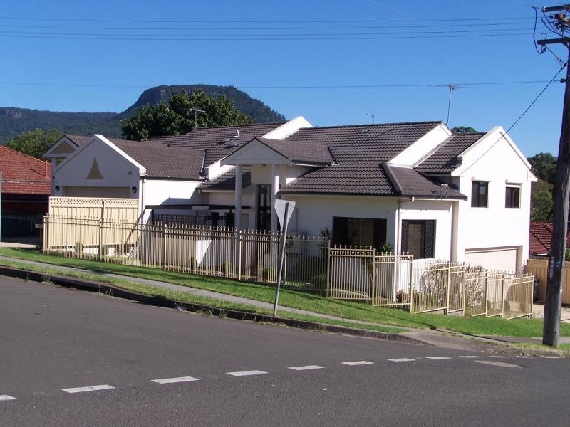 54 Rosemont Street, Wollongong NSW 2500