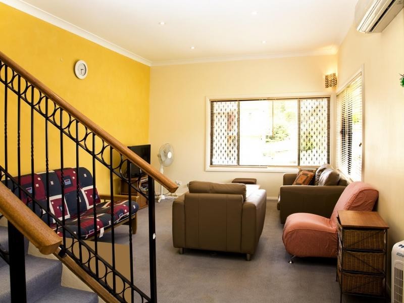 54 Rosemont Street, Wollongong NSW 2500