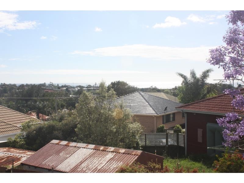 48 Gray Street, Woonona NSW 2517