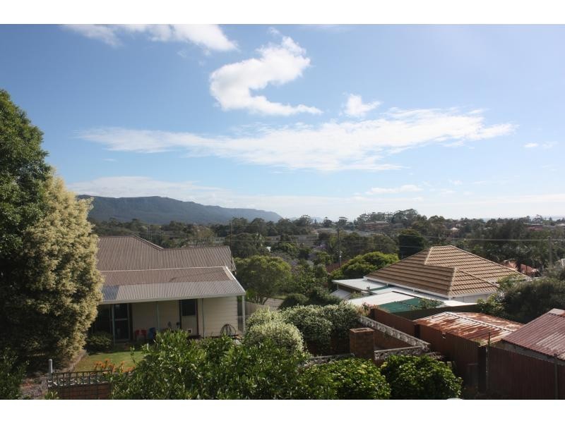 48 Gray Street, Woonona NSW 2517