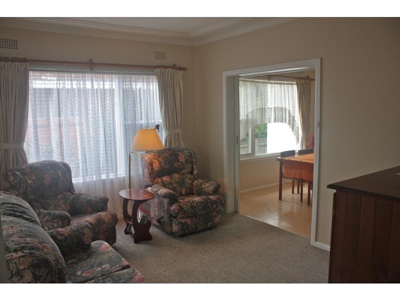 7 Stillness Road, Figtree NSW 2525