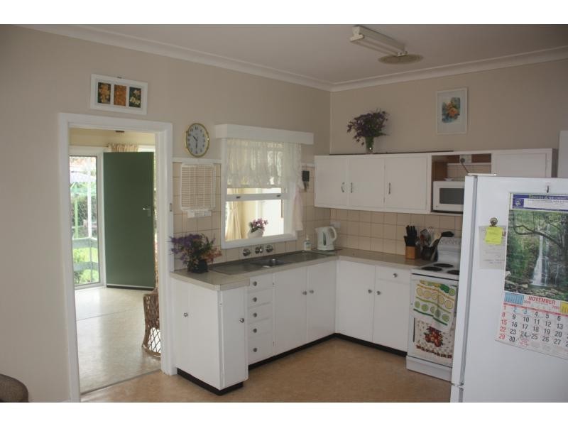 7 Stillness Road, Figtree NSW 2525