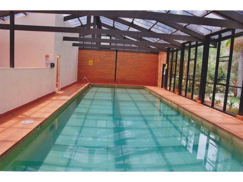 1/2 Adcock Avenue, West Gosford NSW 2250