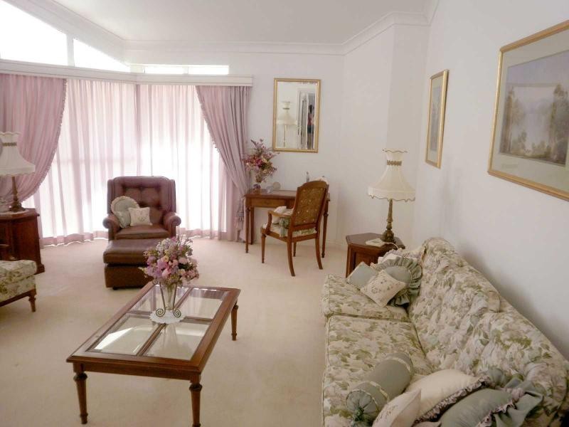 41 Nirvana Court, Runaway Bay QLD 4216