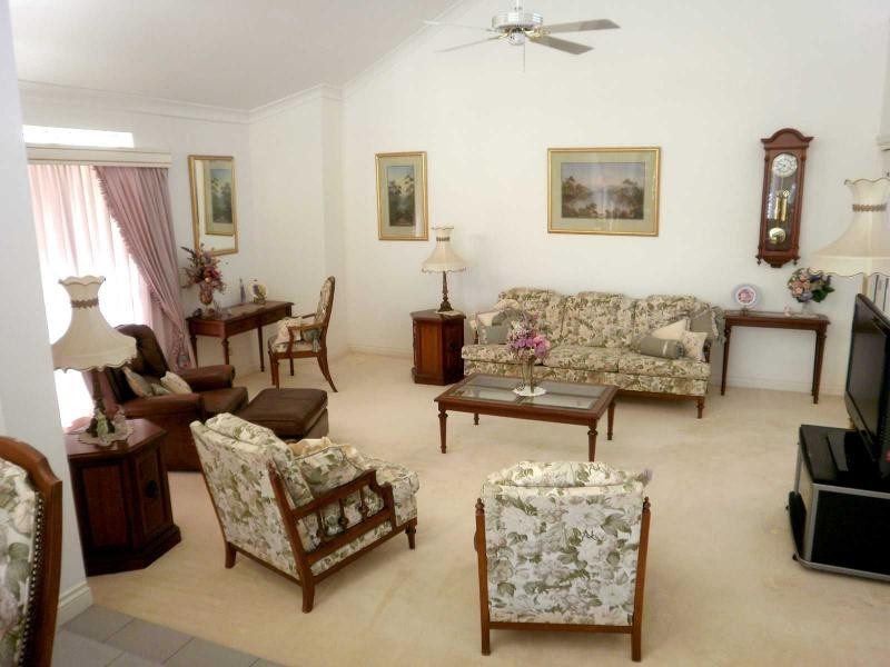 41 Nirvana Court, Runaway Bay QLD 4216