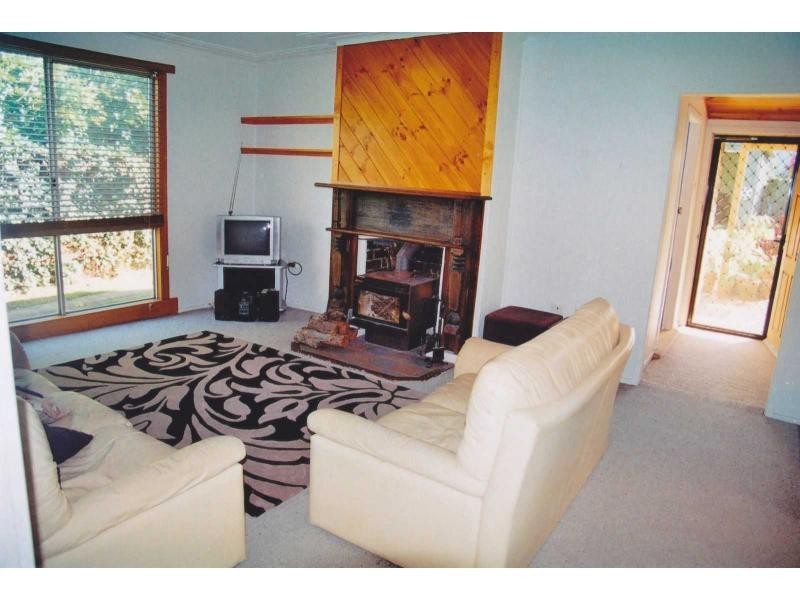 18 Mitchell Road, Woonona NSW 2517