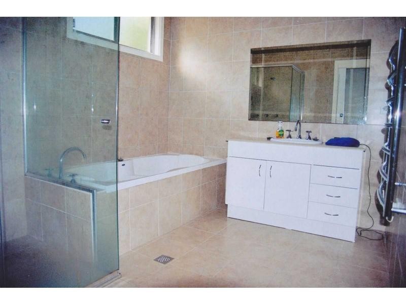 4 Bottle Forest Road, Heathcote NSW 2233