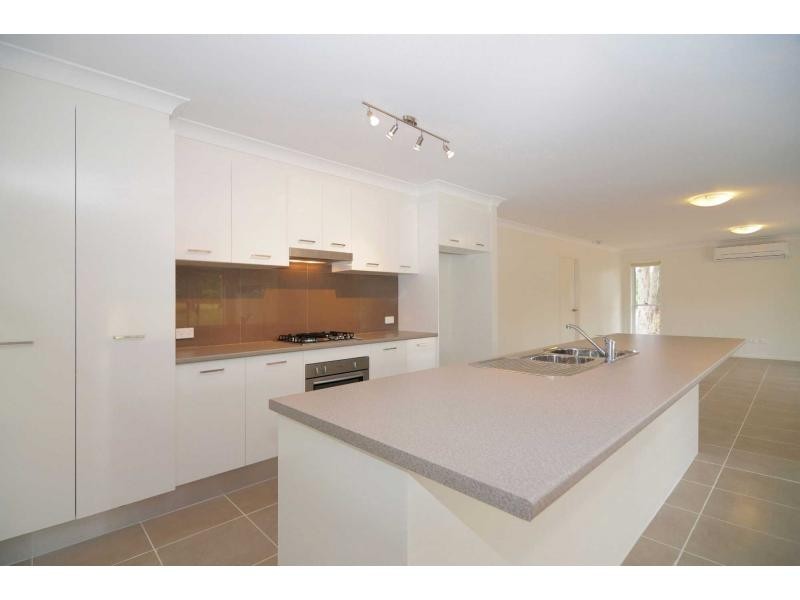 13 Cornwall Close, South Nowra NSW 2541