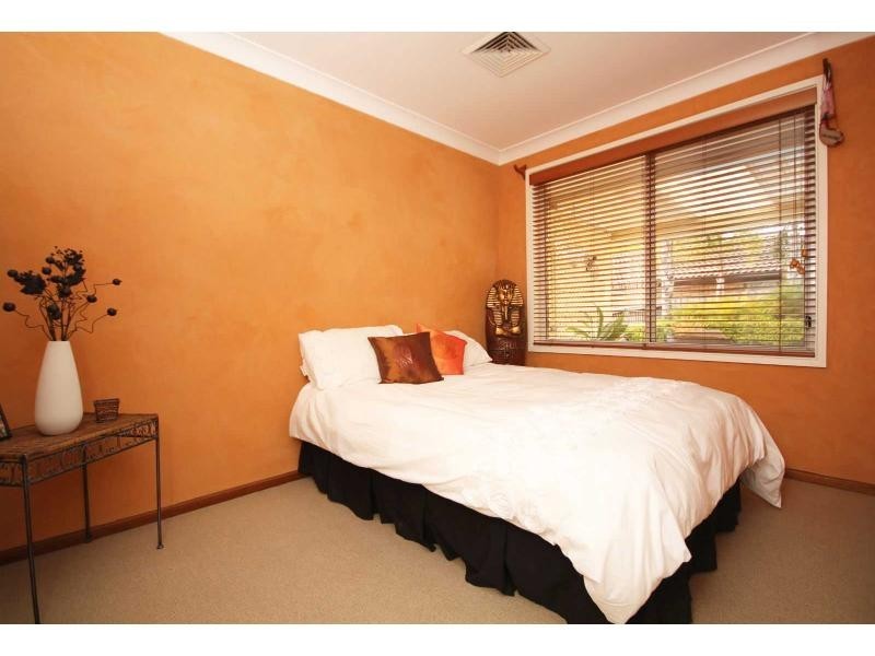 25 Caroline Chisholm Drive, Camden South NSW 2570