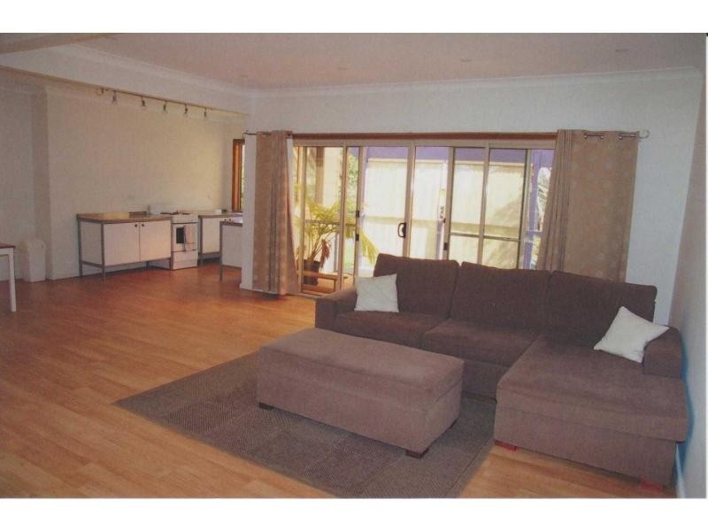 10 Graham Street, Bundeena NSW 2230