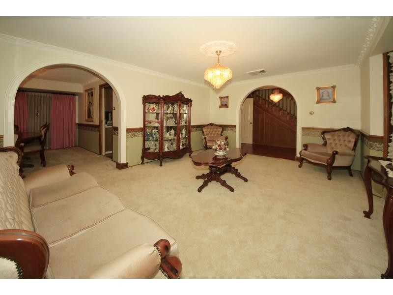 32 Guise Avenue, Churchill Gardens, Casula NSW 2170