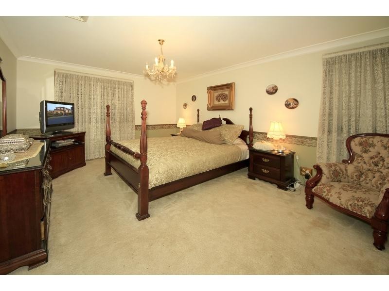 32 Guise Avenue, Churchill Gardens, Casula NSW 2170